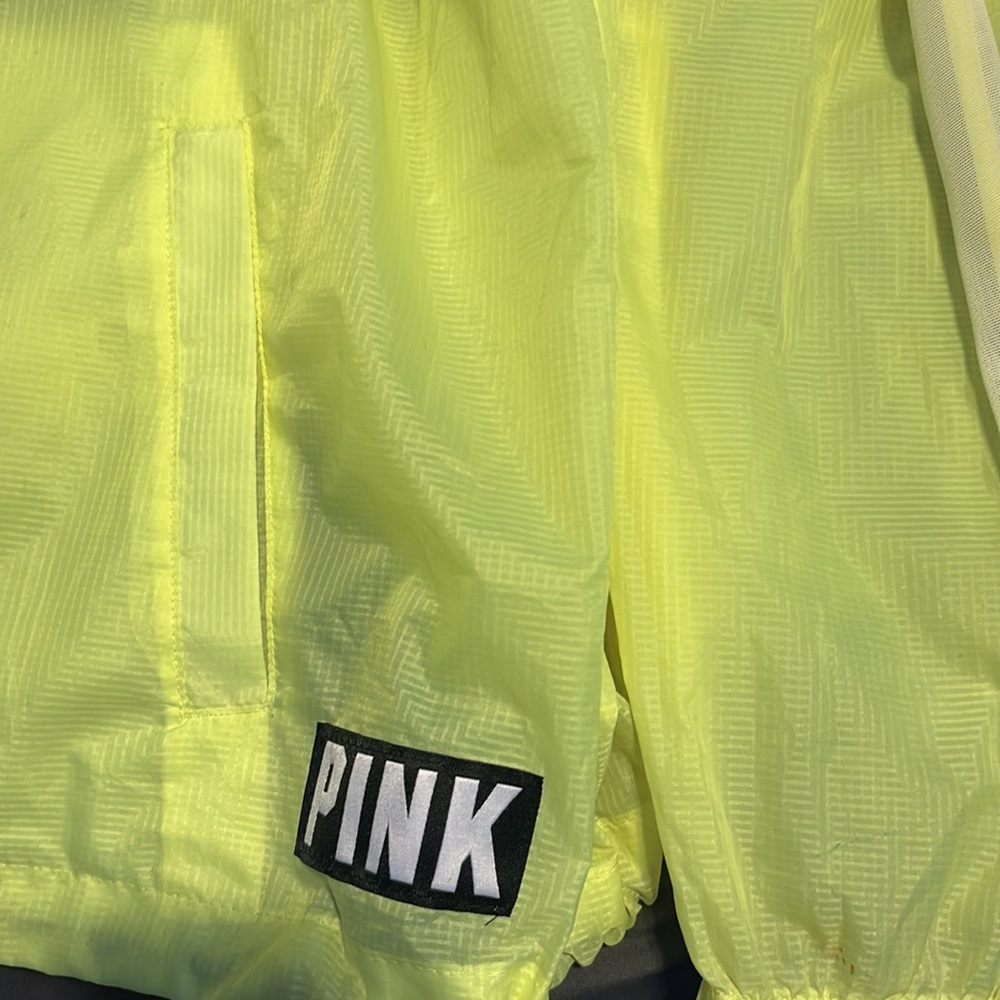 PINK - Picture 2 of 3